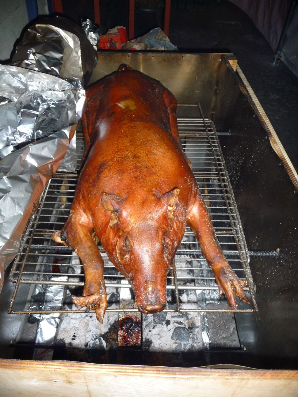 cateringwholepig2-frbbq